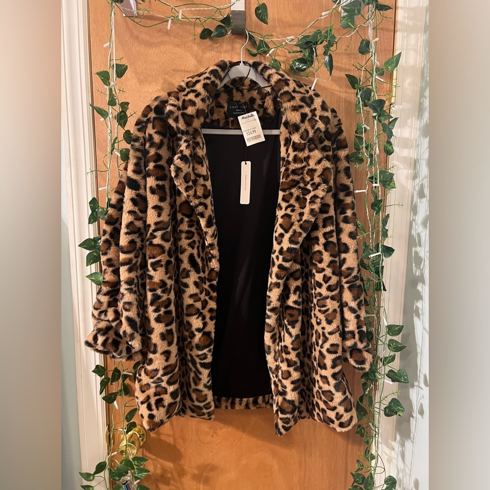 Leopard Print Fuzzy Trench Coat: NWT Size Small